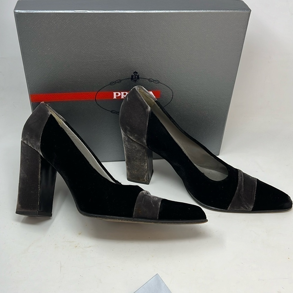 Prada Sz 40 US 10 Grey Crushed Velvet Pumps - Picture 7 of 16
